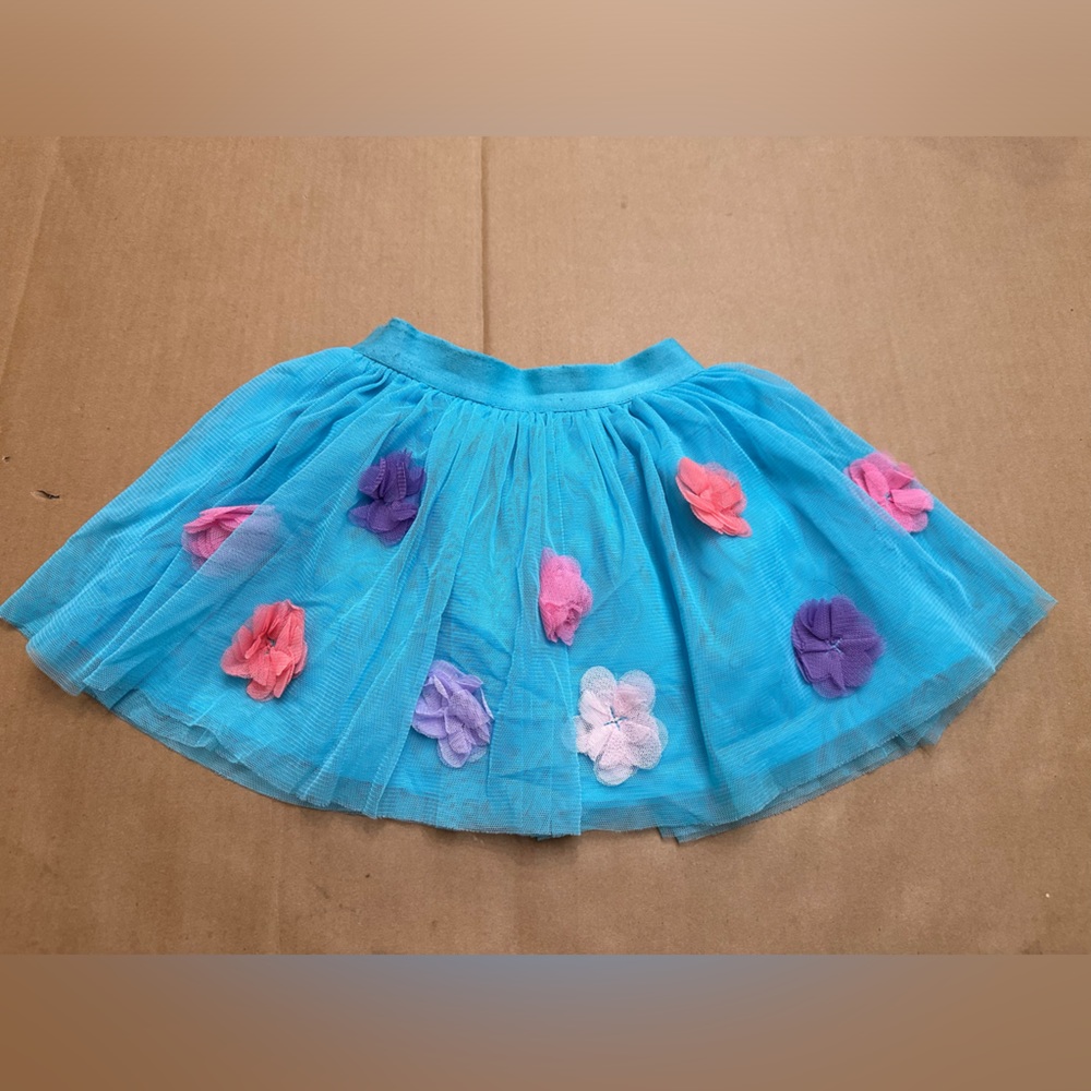 𝅺1989 Place Multi Color Flowers Skirt/Skort Toddler 2T